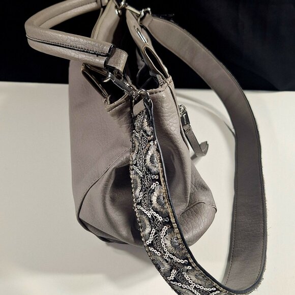 Juicy Couture Gray Faux Leather Crossbody Purse Bag Sequin Strap - Picture 3 of 7